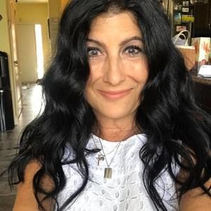 Meet your Posher, Fleur